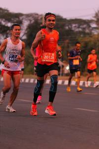 BIB: 20128, 44393
                            <button type="button" onclick="openModal(11440631)" class="btn btn-primary btn-sm float-right btn-popup" data-toggle="modal" data-target=".modal-high-quality">
                        <i class="fas fa-shopping-cart"></i> Add to Cart
                    </button>
                                            <button type="button" onclick="isThisMe(11440631, true)" class="btn btn-success btn-sm float-right btn-popup btn-isme hidden" data-toggle="tooltip" data-placement="bottom" title="นี่คือรูปของคุณใช่ไหม คลิกที่นี่เพื่อเอาเข้าอัลบั้ม">
                        <i class="fas fa-plus"></i> Add to album
                    </button>
                    <button type="button" onclick="isThisMe(11440631, false)" class="btn btn-warning btn-sm float-right btn-popup btn-isnotme hidden">
                        <i class="fas fa-ban"></i> Remove from album
                    </button>