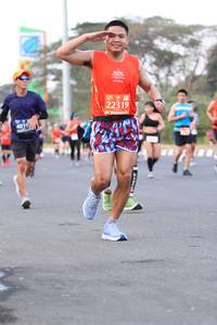 BIB: 22319, 401
                            <button type="button" onclick="openModal(11542181)" class="btn btn-primary btn-sm float-right btn-popup" data-toggle="modal" data-target=".modal-high-quality">
                        <i class="fas fa-shopping-cart"></i> Add to Cart
                    </button>
                                            <button type="button" onclick="isThisMe(11542181, true)" class="btn btn-success btn-sm float-right btn-popup btn-isme hidden" data-toggle="tooltip" data-placement="bottom" title="นี่คือรูปของคุณใช่ไหม คลิกที่นี่เพื่อเอาเข้าอัลบั้ม">
                        <i class="fas fa-plus"></i> Add to album
                    </button>
                    <button type="button" onclick="isThisMe(11542181, false)" class="btn btn-warning btn-sm float-right btn-popup btn-isnotme hidden">
                        <i class="fas fa-ban"></i> Remove from album
                    </button>