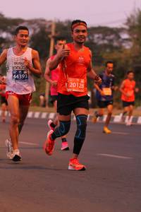 BIB: 44393, 20128
                            <button type="button" onclick="openModal(11440645)" class="btn btn-primary btn-sm float-right btn-popup" data-toggle="modal" data-target=".modal-high-quality">
                        <i class="fas fa-shopping-cart"></i> Add to Cart
                    </button>
                                            <button type="button" onclick="isThisMe(11440645, true)" class="btn btn-success btn-sm float-right btn-popup btn-isme hidden" data-toggle="tooltip" data-placement="bottom" title="นี่คือรูปของคุณใช่ไหม คลิกที่นี่เพื่อเอาเข้าอัลบั้ม">
                        <i class="fas fa-plus"></i> Add to album
                    </button>
                    <button type="button" onclick="isThisMe(11440645, false)" class="btn btn-warning btn-sm float-right btn-popup btn-isnotme hidden">
                        <i class="fas fa-ban"></i> Remove from album
                    </button>