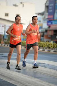 BIB: 2580, 0472
                            <button type="button" onclick="openModal(10902574)" class="btn btn-primary btn-sm float-right btn-popup" data-toggle="modal" data-target=".modal-high-quality">
                        <i class="fas fa-shopping-cart"></i> Add to Cart
                    </button>
                                            <button type="button" onclick="isThisMe(10902574, true)" class="btn btn-success btn-sm float-right btn-popup btn-isme hidden" data-toggle="tooltip" data-placement="bottom" title="นี่คือรูปของคุณใช่ไหม คลิกที่นี่เพื่อเอาเข้าอัลบั้ม">
                        <i class="fas fa-plus"></i> Add to album
                    </button>
                    <button type="button" onclick="isThisMe(10902574, false)" class="btn btn-warning btn-sm float-right btn-popup btn-isnotme hidden">
                        <i class="fas fa-ban"></i> Remove from album
                    </button>