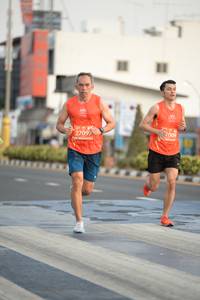 BIB: 1009, 27097
                            <button type="button" onclick="openModal(10878029)" class="btn btn-primary btn-sm float-right btn-popup" data-toggle="modal" data-target=".modal-high-quality">
                        <i class="fas fa-shopping-cart"></i> Add to Cart
                    </button>
                                            <button type="button" onclick="isThisMe(10878029, true)" class="btn btn-success btn-sm float-right btn-popup btn-isme hidden" data-toggle="tooltip" data-placement="bottom" title="นี่คือรูปของคุณใช่ไหม คลิกที่นี่เพื่อเอาเข้าอัลบั้ม">
                        <i class="fas fa-plus"></i> Add to album
                    </button>
                    <button type="button" onclick="isThisMe(10878029, false)" class="btn btn-warning btn-sm float-right btn-popup btn-isnotme hidden">
                        <i class="fas fa-ban"></i> Remove from album
                    </button>