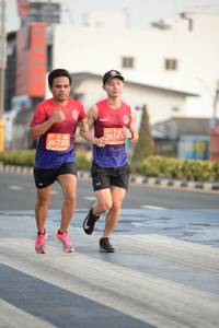 BIB: 20563, 26720
                            <button type="button" onclick="openModal(10837144)" class="btn btn-primary btn-sm float-right btn-popup" data-toggle="modal" data-target=".modal-high-quality">
                        <i class="fas fa-shopping-cart"></i> Add to Cart
                    </button>
                                            <button type="button" onclick="isThisMe(10837144, true)" class="btn btn-success btn-sm float-right btn-popup btn-isme hidden" data-toggle="tooltip" data-placement="bottom" title="นี่คือรูปของคุณใช่ไหม คลิกที่นี่เพื่อเอาเข้าอัลบั้ม">
                        <i class="fas fa-plus"></i> Add to album
                    </button>
                    <button type="button" onclick="isThisMe(10837144, false)" class="btn btn-warning btn-sm float-right btn-popup btn-isnotme hidden">
                        <i class="fas fa-ban"></i> Remove from album
                    </button>