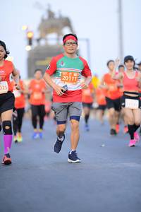 BIB: 20111, 525
                            <button type="button" onclick="openModal(10610089)" class="btn btn-primary btn-sm float-right btn-popup" data-toggle="modal" data-target=".modal-high-quality">
                        <i class="fas fa-shopping-cart"></i> Add to Cart
                    </button>
                                            <button type="button" onclick="isThisMe(10610089, true)" class="btn btn-success btn-sm float-right btn-popup btn-isme hidden" data-toggle="tooltip" data-placement="bottom" title="นี่คือรูปของคุณใช่ไหม คลิกที่นี่เพื่อเอาเข้าอัลบั้ม">
                        <i class="fas fa-plus"></i> Add to album
                    </button>
                    <button type="button" onclick="isThisMe(10610089, false)" class="btn btn-warning btn-sm float-right btn-popup btn-isnotme hidden">
                        <i class="fas fa-ban"></i> Remove from album
                    </button>