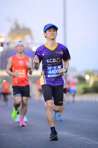 BIB: 4400
                            <button type="button" onclick="openModal(10592175)" class="btn btn-primary btn-sm float-right btn-popup" data-toggle="modal" data-target=".modal-high-quality">
                        <i class="fas fa-shopping-cart"></i> Add to Cart
                    </button>
                                            <button type="button" onclick="isThisMe(10592175, true)" class="btn btn-success btn-sm float-right btn-popup btn-isme hidden" data-toggle="tooltip" data-placement="bottom" title="นี่คือรูปของคุณใช่ไหม คลิกที่นี่เพื่อเอาเข้าอัลบั้ม">
                        <i class="fas fa-plus"></i> Add to album
                    </button>
                    <button type="button" onclick="isThisMe(10592175, false)" class="btn btn-warning btn-sm float-right btn-popup btn-isnotme hidden">
                        <i class="fas fa-ban"></i> Remove from album
                    </button>