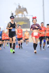 BIB: 40204, 23596
                            <button type="button" onclick="openModal(10611748)" class="btn btn-primary btn-sm float-right btn-popup" data-toggle="modal" data-target=".modal-high-quality">
                        <i class="fas fa-shopping-cart"></i> Add to Cart
                    </button>
                                            <button type="button" onclick="isThisMe(10611748, true)" class="btn btn-success btn-sm float-right btn-popup btn-isme hidden" data-toggle="tooltip" data-placement="bottom" title="นี่คือรูปของคุณใช่ไหม คลิกที่นี่เพื่อเอาเข้าอัลบั้ม">
                        <i class="fas fa-plus"></i> Add to album
                    </button>
                    <button type="button" onclick="isThisMe(10611748, false)" class="btn btn-warning btn-sm float-right btn-popup btn-isnotme hidden">
                        <i class="fas fa-ban"></i> Remove from album
                    </button>