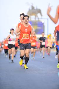 BIB: 25578
                            <button type="button" onclick="openModal(10611944)" class="btn btn-primary btn-sm float-right btn-popup" data-toggle="modal" data-target=".modal-high-quality">
                        <i class="fas fa-shopping-cart"></i> Add to Cart
                    </button>
                                            <button type="button" onclick="isThisMe(10611944, true)" class="btn btn-success btn-sm float-right btn-popup btn-isme hidden" data-toggle="tooltip" data-placement="bottom" title="นี่คือรูปของคุณใช่ไหม คลิกที่นี่เพื่อเอาเข้าอัลบั้ม">
                        <i class="fas fa-plus"></i> Add to album
                    </button>
                    <button type="button" onclick="isThisMe(10611944, false)" class="btn btn-warning btn-sm float-right btn-popup btn-isnotme hidden">
                        <i class="fas fa-ban"></i> Remove from album
                    </button>