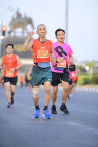 BIB: 21167, 27089
                            <button type="button" onclick="openModal(10611752)" class="btn btn-primary btn-sm float-right btn-popup" data-toggle="modal" data-target=".modal-high-quality">
                        <i class="fas fa-shopping-cart"></i> Add to Cart
                    </button>
                                            <button type="button" onclick="isThisMe(10611752, true)" class="btn btn-success btn-sm float-right btn-popup btn-isme hidden" data-toggle="tooltip" data-placement="bottom" title="นี่คือรูปของคุณใช่ไหม คลิกที่นี่เพื่อเอาเข้าอัลบั้ม">
                        <i class="fas fa-plus"></i> Add to album
                    </button>
                    <button type="button" onclick="isThisMe(10611752, false)" class="btn btn-warning btn-sm float-right btn-popup btn-isnotme hidden">
                        <i class="fas fa-ban"></i> Remove from album
                    </button>