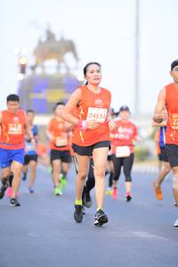 BIB: 24534
                            <button type="button" onclick="openModal(10610943)" class="btn btn-primary btn-sm float-right btn-popup" data-toggle="modal" data-target=".modal-high-quality">
                        <i class="fas fa-shopping-cart"></i> Add to Cart
                    </button>
                                            <button type="button" onclick="isThisMe(10610943, true)" class="btn btn-success btn-sm float-right btn-popup btn-isme hidden" data-toggle="tooltip" data-placement="bottom" title="นี่คือรูปของคุณใช่ไหม คลิกที่นี่เพื่อเอาเข้าอัลบั้ม">
                        <i class="fas fa-plus"></i> Add to album
                    </button>
                    <button type="button" onclick="isThisMe(10610943, false)" class="btn btn-warning btn-sm float-right btn-popup btn-isnotme hidden">
                        <i class="fas fa-ban"></i> Remove from album
                    </button>