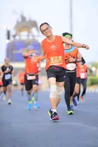 BIB: 22021, 23385
                            <button type="button" onclick="openModal(10610369)" class="btn btn-primary btn-sm float-right btn-popup" data-toggle="modal" data-target=".modal-high-quality">
                        <i class="fas fa-shopping-cart"></i> Add to Cart
                    </button>
                                            <button type="button" onclick="isThisMe(10610369, true)" class="btn btn-success btn-sm float-right btn-popup btn-isme hidden" data-toggle="tooltip" data-placement="bottom" title="นี่คือรูปของคุณใช่ไหม คลิกที่นี่เพื่อเอาเข้าอัลบั้ม">
                        <i class="fas fa-plus"></i> Add to album
                    </button>
                    <button type="button" onclick="isThisMe(10610369, false)" class="btn btn-warning btn-sm float-right btn-popup btn-isnotme hidden">
                        <i class="fas fa-ban"></i> Remove from album
                    </button>