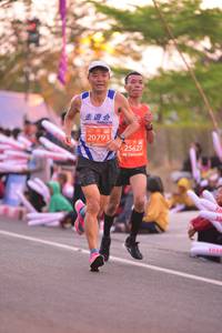 BIB: 20793, 25627
                            <button type="button" onclick="openModal(12601898)" class="btn btn-primary btn-sm float-right btn-popup" data-toggle="modal" data-target=".modal-high-quality">
                        <i class="fas fa-shopping-cart"></i> Add to Cart
                    </button>
                                            <button type="button" onclick="isThisMe(12601898, true)" class="btn btn-success btn-sm float-right btn-popup btn-isme hidden" data-toggle="tooltip" data-placement="bottom" title="นี่คือรูปของคุณใช่ไหม คลิกที่นี่เพื่อเอาเข้าอัลบั้ม">
                        <i class="fas fa-plus"></i> Add to album
                    </button>
                    <button type="button" onclick="isThisMe(12601898, false)" class="btn btn-warning btn-sm float-right btn-popup btn-isnotme hidden">
                        <i class="fas fa-ban"></i> Remove from album
                    </button>