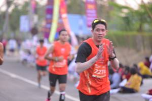 BIB: 2211
                            <button type="button" onclick="openModal(12628500)" class="btn btn-primary btn-sm float-right btn-popup" data-toggle="modal" data-target=".modal-high-quality">
                        <i class="fas fa-shopping-cart"></i> Add to Cart
                    </button>
                                            <button type="button" onclick="isThisMe(12628500, true)" class="btn btn-success btn-sm float-right btn-popup btn-isme hidden" data-toggle="tooltip" data-placement="bottom" title="นี่คือรูปของคุณใช่ไหม คลิกที่นี่เพื่อเอาเข้าอัลบั้ม">
                        <i class="fas fa-plus"></i> Add to album
                    </button>
                    <button type="button" onclick="isThisMe(12628500, false)" class="btn btn-warning btn-sm float-right btn-popup btn-isnotme hidden">
                        <i class="fas fa-ban"></i> Remove from album
                    </button>