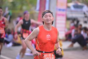 BIB: 20147
                            <button type="button" onclick="openModal(12639467)" class="btn btn-primary btn-sm float-right btn-popup" data-toggle="modal" data-target=".modal-high-quality">
                        <i class="fas fa-shopping-cart"></i> Add to Cart
                    </button>
                                            <button type="button" onclick="isThisMe(12639467, true)" class="btn btn-success btn-sm float-right btn-popup btn-isme hidden" data-toggle="tooltip" data-placement="bottom" title="นี่คือรูปของคุณใช่ไหม คลิกที่นี่เพื่อเอาเข้าอัลบั้ม">
                        <i class="fas fa-plus"></i> Add to album
                    </button>
                    <button type="button" onclick="isThisMe(12639467, false)" class="btn btn-warning btn-sm float-right btn-popup btn-isnotme hidden">
                        <i class="fas fa-ban"></i> Remove from album
                    </button>