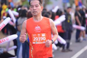 BIB: 20390
                            <button type="button" onclick="openModal(12626299)" class="btn btn-primary btn-sm float-right btn-popup" data-toggle="modal" data-target=".modal-high-quality">
                        <i class="fas fa-shopping-cart"></i> Add to Cart
                    </button>
                                            <button type="button" onclick="isThisMe(12626299, true)" class="btn btn-success btn-sm float-right btn-popup btn-isme hidden" data-toggle="tooltip" data-placement="bottom" title="นี่คือรูปของคุณใช่ไหม คลิกที่นี่เพื่อเอาเข้าอัลบั้ม">
                        <i class="fas fa-plus"></i> Add to album
                    </button>
                    <button type="button" onclick="isThisMe(12626299, false)" class="btn btn-warning btn-sm float-right btn-popup btn-isnotme hidden">
                        <i class="fas fa-ban"></i> Remove from album
                    </button>