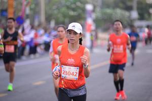 BIB: 400, 23042
                            <button type="button" onclick="openModal(12621852)" class="btn btn-primary btn-sm float-right btn-popup" data-toggle="modal" data-target=".modal-high-quality">
                        <i class="fas fa-shopping-cart"></i> Add to Cart
                    </button>
                                            <button type="button" onclick="isThisMe(12621852, true)" class="btn btn-success btn-sm float-right btn-popup btn-isme hidden" data-toggle="tooltip" data-placement="bottom" title="นี่คือรูปของคุณใช่ไหม คลิกที่นี่เพื่อเอาเข้าอัลบั้ม">
                        <i class="fas fa-plus"></i> Add to album
                    </button>
                    <button type="button" onclick="isThisMe(12621852, false)" class="btn btn-warning btn-sm float-right btn-popup btn-isnotme hidden">
                        <i class="fas fa-ban"></i> Remove from album
                    </button>