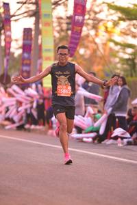 BIB: 25862
                            <button type="button" onclick="openModal(12597588)" class="btn btn-primary btn-sm float-right btn-popup" data-toggle="modal" data-target=".modal-high-quality">
                        <i class="fas fa-shopping-cart"></i> Add to Cart
                    </button>
                                            <button type="button" onclick="isThisMe(12597588, true)" class="btn btn-success btn-sm float-right btn-popup btn-isme hidden" data-toggle="tooltip" data-placement="bottom" title="นี่คือรูปของคุณใช่ไหม คลิกที่นี่เพื่อเอาเข้าอัลบั้ม">
                        <i class="fas fa-plus"></i> Add to album
                    </button>
                    <button type="button" onclick="isThisMe(12597588, false)" class="btn btn-warning btn-sm float-right btn-popup btn-isnotme hidden">
                        <i class="fas fa-ban"></i> Remove from album
                    </button>