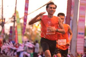 BIB: 29160
                            <button type="button" onclick="openModal(12599831)" class="btn btn-primary btn-sm float-right btn-popup" data-toggle="modal" data-target=".modal-high-quality">
                        <i class="fas fa-shopping-cart"></i> Add to Cart
                    </button>
                                            <button type="button" onclick="isThisMe(12599831, true)" class="btn btn-success btn-sm float-right btn-popup btn-isme hidden" data-toggle="tooltip" data-placement="bottom" title="นี่คือรูปของคุณใช่ไหม คลิกที่นี่เพื่อเอาเข้าอัลบั้ม">
                        <i class="fas fa-plus"></i> Add to album
                    </button>
                    <button type="button" onclick="isThisMe(12599831, false)" class="btn btn-warning btn-sm float-right btn-popup btn-isnotme hidden">
                        <i class="fas fa-ban"></i> Remove from album
                    </button>
