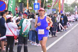 BIB: 23337
                            <button type="button" onclick="openModal(12639434)" class="btn btn-primary btn-sm float-right btn-popup" data-toggle="modal" data-target=".modal-high-quality">
                        <i class="fas fa-shopping-cart"></i> Add to Cart
                    </button>
                                            <button type="button" onclick="isThisMe(12639434, true)" class="btn btn-success btn-sm float-right btn-popup btn-isme hidden" data-toggle="tooltip" data-placement="bottom" title="นี่คือรูปของคุณใช่ไหม คลิกที่นี่เพื่อเอาเข้าอัลบั้ม">
                        <i class="fas fa-plus"></i> Add to album
                    </button>
                    <button type="button" onclick="isThisMe(12639434, false)" class="btn btn-warning btn-sm float-right btn-popup btn-isnotme hidden">
                        <i class="fas fa-ban"></i> Remove from album
                    </button>