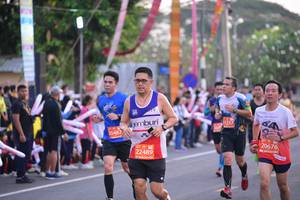 BIB: 11237, 20487, 20676, 22489
                            <button type="button" onclick="openModal(12621606)" class="btn btn-primary btn-sm float-right btn-popup" data-toggle="modal" data-target=".modal-high-quality">
                        <i class="fas fa-shopping-cart"></i> Add to Cart
                    </button>
                                            <button type="button" onclick="isThisMe(12621606, true)" class="btn btn-success btn-sm float-right btn-popup btn-isme hidden" data-toggle="tooltip" data-placement="bottom" title="นี่คือรูปของคุณใช่ไหม คลิกที่นี่เพื่อเอาเข้าอัลบั้ม">
                        <i class="fas fa-plus"></i> Add to album
                    </button>
                    <button type="button" onclick="isThisMe(12621606, false)" class="btn btn-warning btn-sm float-right btn-popup btn-isnotme hidden">
                        <i class="fas fa-ban"></i> Remove from album
                    </button>