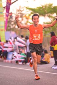 BIB: 21198
                            <button type="button" onclick="openModal(12599935)" class="btn btn-primary btn-sm float-right btn-popup" data-toggle="modal" data-target=".modal-high-quality">
                        <i class="fas fa-shopping-cart"></i> Add to Cart
                    </button>
                                            <button type="button" onclick="isThisMe(12599935, true)" class="btn btn-success btn-sm float-right btn-popup btn-isme hidden" data-toggle="tooltip" data-placement="bottom" title="นี่คือรูปของคุณใช่ไหม คลิกที่นี่เพื่อเอาเข้าอัลบั้ม">
                        <i class="fas fa-plus"></i> Add to album
                    </button>
                    <button type="button" onclick="isThisMe(12599935, false)" class="btn btn-warning btn-sm float-right btn-popup btn-isnotme hidden">
                        <i class="fas fa-ban"></i> Remove from album
                    </button>