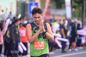 BIB: 25781, 220
                            <button type="button" onclick="openModal(12621466)" class="btn btn-primary btn-sm float-right btn-popup" data-toggle="modal" data-target=".modal-high-quality">
                        <i class="fas fa-shopping-cart"></i> Add to Cart
                    </button>
                                            <button type="button" onclick="isThisMe(12621466, true)" class="btn btn-success btn-sm float-right btn-popup btn-isme hidden" data-toggle="tooltip" data-placement="bottom" title="นี่คือรูปของคุณใช่ไหม คลิกที่นี่เพื่อเอาเข้าอัลบั้ม">
                        <i class="fas fa-plus"></i> Add to album
                    </button>
                    <button type="button" onclick="isThisMe(12621466, false)" class="btn btn-warning btn-sm float-right btn-popup btn-isnotme hidden">
                        <i class="fas fa-ban"></i> Remove from album
                    </button>