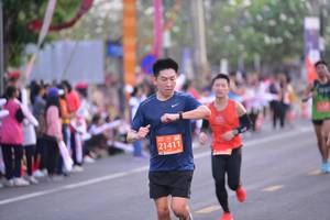 BIB: 21411
                            <button type="button" onclick="openModal(12621143)" class="btn btn-primary btn-sm float-right btn-popup" data-toggle="modal" data-target=".modal-high-quality">
                        <i class="fas fa-shopping-cart"></i> Add to Cart
                    </button>
                                            <button type="button" onclick="isThisMe(12621143, true)" class="btn btn-success btn-sm float-right btn-popup btn-isme hidden" data-toggle="tooltip" data-placement="bottom" title="นี่คือรูปของคุณใช่ไหม คลิกที่นี่เพื่อเอาเข้าอัลบั้ม">
                        <i class="fas fa-plus"></i> Add to album
                    </button>
                    <button type="button" onclick="isThisMe(12621143, false)" class="btn btn-warning btn-sm float-right btn-popup btn-isnotme hidden">
                        <i class="fas fa-ban"></i> Remove from album
                    </button>