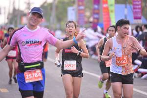 BIB: 28925, 26683, 25784
                            <button type="button" onclick="openModal(12643552)" class="btn btn-primary btn-sm float-right btn-popup" data-toggle="modal" data-target=".modal-high-quality">
                        <i class="fas fa-shopping-cart"></i> Add to Cart
                    </button>
                                            <button type="button" onclick="isThisMe(12643552, true)" class="btn btn-success btn-sm float-right btn-popup btn-isme hidden" data-toggle="tooltip" data-placement="bottom" title="นี่คือรูปของคุณใช่ไหม คลิกที่นี่เพื่อเอาเข้าอัลบั้ม">
                        <i class="fas fa-plus"></i> Add to album
                    </button>
                    <button type="button" onclick="isThisMe(12643552, false)" class="btn btn-warning btn-sm float-right btn-popup btn-isnotme hidden">
                        <i class="fas fa-ban"></i> Remove from album
                    </button>
