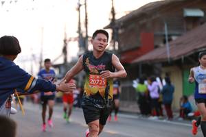 BIB: 20725, 282
                            <button type="button" onclick="openModal(10620132)" class="btn btn-primary btn-sm float-right btn-popup" data-toggle="modal" data-target=".modal-high-quality">
                        <i class="fas fa-shopping-cart"></i> Add to Cart
                    </button>
                                            <button type="button" onclick="isThisMe(10620132, true)" class="btn btn-success btn-sm float-right btn-popup btn-isme hidden" data-toggle="tooltip" data-placement="bottom" title="นี่คือรูปของคุณใช่ไหม คลิกที่นี่เพื่อเอาเข้าอัลบั้ม">
                        <i class="fas fa-plus"></i> Add to album
                    </button>
                    <button type="button" onclick="isThisMe(10620132, false)" class="btn btn-warning btn-sm float-right btn-popup btn-isnotme hidden">
                        <i class="fas fa-ban"></i> Remove from album
                    </button>
