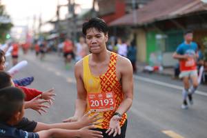 BIB: 20193
                            <button type="button" onclick="openModal(10620641)" class="btn btn-primary btn-sm float-right btn-popup" data-toggle="modal" data-target=".modal-high-quality">
                        <i class="fas fa-shopping-cart"></i> Add to Cart
                    </button>
                                            <button type="button" onclick="isThisMe(10620641, true)" class="btn btn-success btn-sm float-right btn-popup btn-isme hidden" data-toggle="tooltip" data-placement="bottom" title="นี่คือรูปของคุณใช่ไหม คลิกที่นี่เพื่อเอาเข้าอัลบั้ม">
                        <i class="fas fa-plus"></i> Add to album
                    </button>
                    <button type="button" onclick="isThisMe(10620641, false)" class="btn btn-warning btn-sm float-right btn-popup btn-isnotme hidden">
                        <i class="fas fa-ban"></i> Remove from album
                    </button>