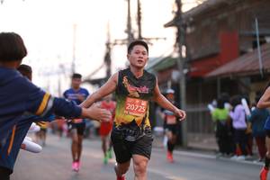 BIB: 20725
                            <button type="button" onclick="openModal(10620133)" class="btn btn-primary btn-sm float-right btn-popup" data-toggle="modal" data-target=".modal-high-quality">
                        <i class="fas fa-shopping-cart"></i> Add to Cart
                    </button>
                                            <button type="button" onclick="isThisMe(10620133, true)" class="btn btn-success btn-sm float-right btn-popup btn-isme hidden" data-toggle="tooltip" data-placement="bottom" title="นี่คือรูปของคุณใช่ไหม คลิกที่นี่เพื่อเอาเข้าอัลบั้ม">
                        <i class="fas fa-plus"></i> Add to album
                    </button>
                    <button type="button" onclick="isThisMe(10620133, false)" class="btn btn-warning btn-sm float-right btn-popup btn-isnotme hidden">
                        <i class="fas fa-ban"></i> Remove from album
                    </button>