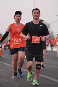 BIB: 25922, 22718
                            <button type="button" onclick="openModal(11237915)" class="btn btn-primary btn-sm float-right btn-popup" data-toggle="modal" data-target=".modal-high-quality">
                        <i class="fas fa-shopping-cart"></i> Add to Cart
                    </button>
                                            <button type="button" onclick="isThisMe(11237915, true)" class="btn btn-success btn-sm float-right btn-popup btn-isme hidden" data-toggle="tooltip" data-placement="bottom" title="นี่คือรูปของคุณใช่ไหม คลิกที่นี่เพื่อเอาเข้าอัลบั้ม">
                        <i class="fas fa-plus"></i> Add to album
                    </button>
                    <button type="button" onclick="isThisMe(11237915, false)" class="btn btn-warning btn-sm float-right btn-popup btn-isnotme hidden">
                        <i class="fas fa-ban"></i> Remove from album
                    </button>