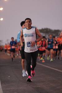 BIB: 444
                            <button type="button" onclick="openModal(11235032)" class="btn btn-primary btn-sm float-right btn-popup" data-toggle="modal" data-target=".modal-high-quality">
                        <i class="fas fa-shopping-cart"></i> Add to Cart
                    </button>
                                            <button type="button" onclick="isThisMe(11235032, true)" class="btn btn-success btn-sm float-right btn-popup btn-isme hidden" data-toggle="tooltip" data-placement="bottom" title="นี่คือรูปของคุณใช่ไหม คลิกที่นี่เพื่อเอาเข้าอัลบั้ม">
                        <i class="fas fa-plus"></i> Add to album
                    </button>
                    <button type="button" onclick="isThisMe(11235032, false)" class="btn btn-warning btn-sm float-right btn-popup btn-isnotme hidden">
                        <i class="fas fa-ban"></i> Remove from album
                    </button>