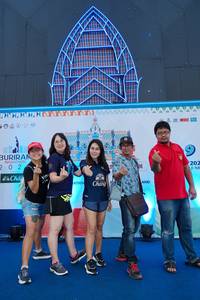 BIB: 202
                            <button type="button" onclick="openModal(10553167)" class="btn btn-primary btn-sm float-right btn-popup" data-toggle="modal" data-target=".modal-high-quality">
                        <i class="fas fa-shopping-cart"></i> Add to Cart
                    </button>
                                            <button type="button" onclick="isThisMe(10553167, true)" class="btn btn-success btn-sm float-right btn-popup btn-isme hidden" data-toggle="tooltip" data-placement="bottom" title="นี่คือรูปของคุณใช่ไหม คลิกที่นี่เพื่อเอาเข้าอัลบั้ม">
                        <i class="fas fa-plus"></i> Add to album
                    </button>
                    <button type="button" onclick="isThisMe(10553167, false)" class="btn btn-warning btn-sm float-right btn-popup btn-isnotme hidden">
                        <i class="fas fa-ban"></i> Remove from album
                    </button>