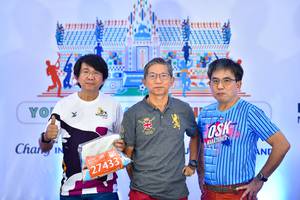 BIB: 27433
                            <button type="button" onclick="openModal(10561796)" class="btn btn-primary btn-sm float-right btn-popup" data-toggle="modal" data-target=".modal-high-quality">
                        <i class="fas fa-shopping-cart"></i> Add to Cart
                    </button>
                                            <button type="button" onclick="isThisMe(10561796, true)" class="btn btn-success btn-sm float-right btn-popup btn-isme hidden" data-toggle="tooltip" data-placement="bottom" title="นี่คือรูปของคุณใช่ไหม คลิกที่นี่เพื่อเอาเข้าอัลบั้ม">
                        <i class="fas fa-plus"></i> Add to album
                    </button>
                    <button type="button" onclick="isThisMe(10561796, false)" class="btn btn-warning btn-sm float-right btn-popup btn-isnotme hidden">
                        <i class="fas fa-ban"></i> Remove from album
                    </button>