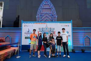 BIB: 320
                            <button type="button" onclick="openModal(10553060)" class="btn btn-primary btn-sm float-right btn-popup" data-toggle="modal" data-target=".modal-high-quality">
                        <i class="fas fa-shopping-cart"></i> Add to Cart
                    </button>
                                            <button type="button" onclick="isThisMe(10553060, true)" class="btn btn-success btn-sm float-right btn-popup btn-isme hidden" data-toggle="tooltip" data-placement="bottom" title="นี่คือรูปของคุณใช่ไหม คลิกที่นี่เพื่อเอาเข้าอัลบั้ม">
                        <i class="fas fa-plus"></i> Add to album
                    </button>
                    <button type="button" onclick="isThisMe(10553060, false)" class="btn btn-warning btn-sm float-right btn-popup btn-isnotme hidden">
                        <i class="fas fa-ban"></i> Remove from album
                    </button>