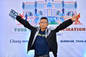 BIB: 1074
                            <button type="button" onclick="openModal(10560967)" class="btn btn-primary btn-sm float-right btn-popup" data-toggle="modal" data-target=".modal-high-quality">
                        <i class="fas fa-shopping-cart"></i> Add to Cart
                    </button>
                                            <button type="button" onclick="isThisMe(10560967, true)" class="btn btn-success btn-sm float-right btn-popup btn-isme hidden" data-toggle="tooltip" data-placement="bottom" title="นี่คือรูปของคุณใช่ไหม คลิกที่นี่เพื่อเอาเข้าอัลบั้ม">
                        <i class="fas fa-plus"></i> Add to album
                    </button>
                    <button type="button" onclick="isThisMe(10560967, false)" class="btn btn-warning btn-sm float-right btn-popup btn-isnotme hidden">
                        <i class="fas fa-ban"></i> Remove from album
                    </button>