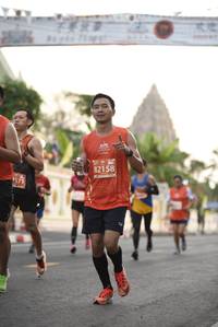 BIB: 82158, 171
                            <button type="button" onclick="openModal(11293905)" class="btn btn-primary btn-sm float-right btn-popup" data-toggle="modal" data-target=".modal-high-quality">
                        <i class="fas fa-shopping-cart"></i> Add to Cart
                    </button>
                                            <button type="button" onclick="isThisMe(11293905, true)" class="btn btn-success btn-sm float-right btn-popup btn-isme hidden" data-toggle="tooltip" data-placement="bottom" title="นี่คือรูปของคุณใช่ไหม คลิกที่นี่เพื่อเอาเข้าอัลบั้ม">
                        <i class="fas fa-plus"></i> Add to album
                    </button>
                    <button type="button" onclick="isThisMe(11293905, false)" class="btn btn-warning btn-sm float-right btn-popup btn-isnotme hidden">
                        <i class="fas fa-ban"></i> Remove from album
                    </button>