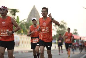 BIB: 21551, 2592, 25894
                            <button type="button" onclick="openModal(11290771)" class="btn btn-primary btn-sm float-right btn-popup" data-toggle="modal" data-target=".modal-high-quality">
                        <i class="fas fa-shopping-cart"></i> Add to Cart
                    </button>
                                            <button type="button" onclick="isThisMe(11290771, true)" class="btn btn-success btn-sm float-right btn-popup btn-isme hidden" data-toggle="tooltip" data-placement="bottom" title="นี่คือรูปของคุณใช่ไหม คลิกที่นี่เพื่อเอาเข้าอัลบั้ม">
                        <i class="fas fa-plus"></i> Add to album
                    </button>
                    <button type="button" onclick="isThisMe(11290771, false)" class="btn btn-warning btn-sm float-right btn-popup btn-isnotme hidden">
                        <i class="fas fa-ban"></i> Remove from album
                    </button>