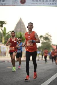 BIB: 26045
                            <button type="button" onclick="openModal(11288990)" class="btn btn-primary btn-sm float-right btn-popup" data-toggle="modal" data-target=".modal-high-quality">
                        <i class="fas fa-shopping-cart"></i> Add to Cart
                    </button>
                                            <button type="button" onclick="isThisMe(11288990, true)" class="btn btn-success btn-sm float-right btn-popup btn-isme hidden" data-toggle="tooltip" data-placement="bottom" title="นี่คือรูปของคุณใช่ไหม คลิกที่นี่เพื่อเอาเข้าอัลบั้ม">
                        <i class="fas fa-plus"></i> Add to album
                    </button>
                    <button type="button" onclick="isThisMe(11288990, false)" class="btn btn-warning btn-sm float-right btn-popup btn-isnotme hidden">
                        <i class="fas fa-ban"></i> Remove from album
                    </button>