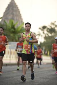 BIB: 390, 21144
                            <button type="button" onclick="openModal(11298826)" class="btn btn-primary btn-sm float-right btn-popup" data-toggle="modal" data-target=".modal-high-quality">
                        <i class="fas fa-shopping-cart"></i> Add to Cart
                    </button>
                                            <button type="button" onclick="isThisMe(11298826, true)" class="btn btn-success btn-sm float-right btn-popup btn-isme hidden" data-toggle="tooltip" data-placement="bottom" title="นี่คือรูปของคุณใช่ไหม คลิกที่นี่เพื่อเอาเข้าอัลบั้ม">
                        <i class="fas fa-plus"></i> Add to album
                    </button>
                    <button type="button" onclick="isThisMe(11298826, false)" class="btn btn-warning btn-sm float-right btn-popup btn-isnotme hidden">
                        <i class="fas fa-ban"></i> Remove from album
                    </button>