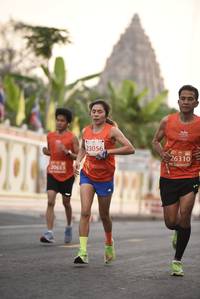 BIB: 23056, 26310, 20653
                            <button type="button" onclick="openModal(11299124)" class="btn btn-primary btn-sm float-right btn-popup" data-toggle="modal" data-target=".modal-high-quality">
                        <i class="fas fa-shopping-cart"></i> Add to Cart
                    </button>
                                            <button type="button" onclick="isThisMe(11299124, true)" class="btn btn-success btn-sm float-right btn-popup btn-isme hidden" data-toggle="tooltip" data-placement="bottom" title="นี่คือรูปของคุณใช่ไหม คลิกที่นี่เพื่อเอาเข้าอัลบั้ม">
                        <i class="fas fa-plus"></i> Add to album
                    </button>
                    <button type="button" onclick="isThisMe(11299124, false)" class="btn btn-warning btn-sm float-right btn-popup btn-isnotme hidden">
                        <i class="fas fa-ban"></i> Remove from album
                    </button>