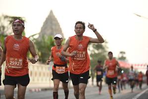 BIB: 21551, 25923, 25894
                            <button type="button" onclick="openModal(11290756)" class="btn btn-primary btn-sm float-right btn-popup" data-toggle="modal" data-target=".modal-high-quality">
                        <i class="fas fa-shopping-cart"></i> Add to Cart
                    </button>
                                            <button type="button" onclick="isThisMe(11290756, true)" class="btn btn-success btn-sm float-right btn-popup btn-isme hidden" data-toggle="tooltip" data-placement="bottom" title="นี่คือรูปของคุณใช่ไหม คลิกที่นี่เพื่อเอาเข้าอัลบั้ม">
                        <i class="fas fa-plus"></i> Add to album
                    </button>
                    <button type="button" onclick="isThisMe(11290756, false)" class="btn btn-warning btn-sm float-right btn-popup btn-isnotme hidden">
                        <i class="fas fa-ban"></i> Remove from album
                    </button>