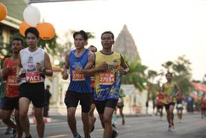 BIB: 27011, 27034, 2061
                            <button type="button" onclick="openModal(11295553)" class="btn btn-primary btn-sm float-right btn-popup" data-toggle="modal" data-target=".modal-high-quality">
                        <i class="fas fa-shopping-cart"></i> Add to Cart
                    </button>
                                            <button type="button" onclick="isThisMe(11295553, true)" class="btn btn-success btn-sm float-right btn-popup btn-isme hidden" data-toggle="tooltip" data-placement="bottom" title="นี่คือรูปของคุณใช่ไหม คลิกที่นี่เพื่อเอาเข้าอัลบั้ม">
                        <i class="fas fa-plus"></i> Add to album
                    </button>
                    <button type="button" onclick="isThisMe(11295553, false)" class="btn btn-warning btn-sm float-right btn-popup btn-isnotme hidden">
                        <i class="fas fa-ban"></i> Remove from album
                    </button>