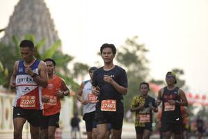 BIB: 2157, 869, 22269, 27403, 26609, 20090
                            <button type="button" onclick="openModal(11300860)" class="btn btn-primary btn-sm float-right btn-popup" data-toggle="modal" data-target=".modal-high-quality">
                        <i class="fas fa-shopping-cart"></i> Add to Cart
                    </button>
                                            <button type="button" onclick="isThisMe(11300860, true)" class="btn btn-success btn-sm float-right btn-popup btn-isme hidden" data-toggle="tooltip" data-placement="bottom" title="นี่คือรูปของคุณใช่ไหม คลิกที่นี่เพื่อเอาเข้าอัลบั้ม">
                        <i class="fas fa-plus"></i> Add to album
                    </button>
                    <button type="button" onclick="isThisMe(11300860, false)" class="btn btn-warning btn-sm float-right btn-popup btn-isnotme hidden">
                        <i class="fas fa-ban"></i> Remove from album
                    </button>