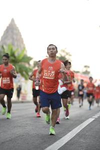 BIB: 25727, 604
                            <button type="button" onclick="openModal(11346846)" class="btn btn-primary btn-sm float-right btn-popup" data-toggle="modal" data-target=".modal-high-quality">
                        <i class="fas fa-shopping-cart"></i> Add to Cart
                    </button>
                                            <button type="button" onclick="isThisMe(11346846, true)" class="btn btn-success btn-sm float-right btn-popup btn-isme hidden" data-toggle="tooltip" data-placement="bottom" title="นี่คือรูปของคุณใช่ไหม คลิกที่นี่เพื่อเอาเข้าอัลบั้ม">
                        <i class="fas fa-plus"></i> Add to album
                    </button>
                    <button type="button" onclick="isThisMe(11346846, false)" class="btn btn-warning btn-sm float-right btn-popup btn-isnotme hidden">
                        <i class="fas fa-ban"></i> Remove from album
                    </button>