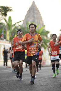 BIB: 26852, 21253, 26970
                            <button type="button" onclick="openModal(11344738)" class="btn btn-primary btn-sm float-right btn-popup" data-toggle="modal" data-target=".modal-high-quality">
                        <i class="fas fa-shopping-cart"></i> Add to Cart
                    </button>
                                            <button type="button" onclick="isThisMe(11344738, true)" class="btn btn-success btn-sm float-right btn-popup btn-isme hidden" data-toggle="tooltip" data-placement="bottom" title="นี่คือรูปของคุณใช่ไหม คลิกที่นี่เพื่อเอาเข้าอัลบั้ม">
                        <i class="fas fa-plus"></i> Add to album
                    </button>
                    <button type="button" onclick="isThisMe(11344738, false)" class="btn btn-warning btn-sm float-right btn-popup btn-isnotme hidden">
                        <i class="fas fa-ban"></i> Remove from album
                    </button>
