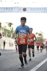 BIB: 20300
                            <button type="button" onclick="openModal(11346291)" class="btn btn-primary btn-sm float-right btn-popup" data-toggle="modal" data-target=".modal-high-quality">
                        <i class="fas fa-shopping-cart"></i> Add to Cart
                    </button>
                                            <button type="button" onclick="isThisMe(11346291, true)" class="btn btn-success btn-sm float-right btn-popup btn-isme hidden" data-toggle="tooltip" data-placement="bottom" title="นี่คือรูปของคุณใช่ไหม คลิกที่นี่เพื่อเอาเข้าอัลบั้ม">
                        <i class="fas fa-plus"></i> Add to album
                    </button>
                    <button type="button" onclick="isThisMe(11346291, false)" class="btn btn-warning btn-sm float-right btn-popup btn-isnotme hidden">
                        <i class="fas fa-ban"></i> Remove from album
                    </button>