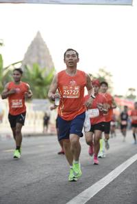 BIB: 25727, 26014
                            <button type="button" onclick="openModal(11346438)" class="btn btn-primary btn-sm float-right btn-popup" data-toggle="modal" data-target=".modal-high-quality">
                        <i class="fas fa-shopping-cart"></i> Add to Cart
                    </button>
                                            <button type="button" onclick="isThisMe(11346438, true)" class="btn btn-success btn-sm float-right btn-popup btn-isme hidden" data-toggle="tooltip" data-placement="bottom" title="นี่คือรูปของคุณใช่ไหม คลิกที่นี่เพื่อเอาเข้าอัลบั้ม">
                        <i class="fas fa-plus"></i> Add to album
                    </button>
                    <button type="button" onclick="isThisMe(11346438, false)" class="btn btn-warning btn-sm float-right btn-popup btn-isnotme hidden">
                        <i class="fas fa-ban"></i> Remove from album
                    </button>
