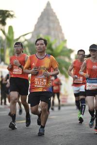 BIB: 26852, 21253, 28380
                            <button type="button" onclick="openModal(11344741)" class="btn btn-primary btn-sm float-right btn-popup" data-toggle="modal" data-target=".modal-high-quality">
                        <i class="fas fa-shopping-cart"></i> Add to Cart
                    </button>
                                            <button type="button" onclick="isThisMe(11344741, true)" class="btn btn-success btn-sm float-right btn-popup btn-isme hidden" data-toggle="tooltip" data-placement="bottom" title="นี่คือรูปของคุณใช่ไหม คลิกที่นี่เพื่อเอาเข้าอัลบั้ม">
                        <i class="fas fa-plus"></i> Add to album
                    </button>
                    <button type="button" onclick="isThisMe(11344741, false)" class="btn btn-warning btn-sm float-right btn-popup btn-isnotme hidden">
                        <i class="fas fa-ban"></i> Remove from album
                    </button>