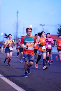 BIB: 20111
                            <button type="button" onclick="openModal(10705282)" class="btn btn-primary btn-sm float-right btn-popup" data-toggle="modal" data-target=".modal-high-quality">
                        <i class="fas fa-shopping-cart"></i> Add to Cart
                    </button>
                                            <button type="button" onclick="isThisMe(10705282, true)" class="btn btn-success btn-sm float-right btn-popup btn-isme hidden" data-toggle="tooltip" data-placement="bottom" title="นี่คือรูปของคุณใช่ไหม คลิกที่นี่เพื่อเอาเข้าอัลบั้ม">
                        <i class="fas fa-plus"></i> Add to album
                    </button>
                    <button type="button" onclick="isThisMe(10705282, false)" class="btn btn-warning btn-sm float-right btn-popup btn-isnotme hidden">
                        <i class="fas fa-ban"></i> Remove from album
                    </button>