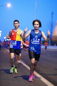 BIB: 40906, 45048
                            <button type="button" onclick="openModal(10695956)" class="btn btn-primary btn-sm float-right btn-popup" data-toggle="modal" data-target=".modal-high-quality">
                        <i class="fas fa-shopping-cart"></i> Add to Cart
                    </button>
                                            <button type="button" onclick="isThisMe(10695956, true)" class="btn btn-success btn-sm float-right btn-popup btn-isme hidden" data-toggle="tooltip" data-placement="bottom" title="นี่คือรูปของคุณใช่ไหม คลิกที่นี่เพื่อเอาเข้าอัลบั้ม">
                        <i class="fas fa-plus"></i> Add to album
                    </button>
                    <button type="button" onclick="isThisMe(10695956, false)" class="btn btn-warning btn-sm float-right btn-popup btn-isnotme hidden">
                        <i class="fas fa-ban"></i> Remove from album
                    </button>